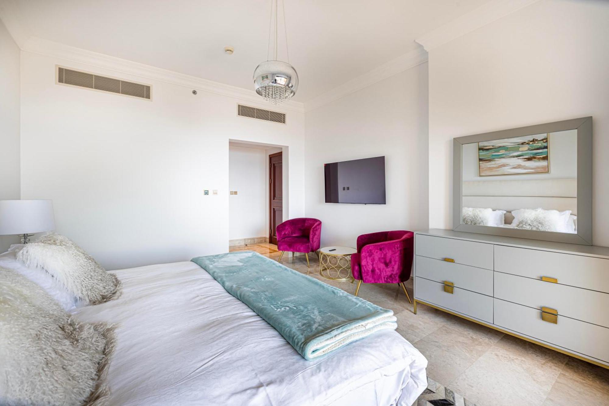 Fairmont North 2br Full Sea View Apartment Dubai