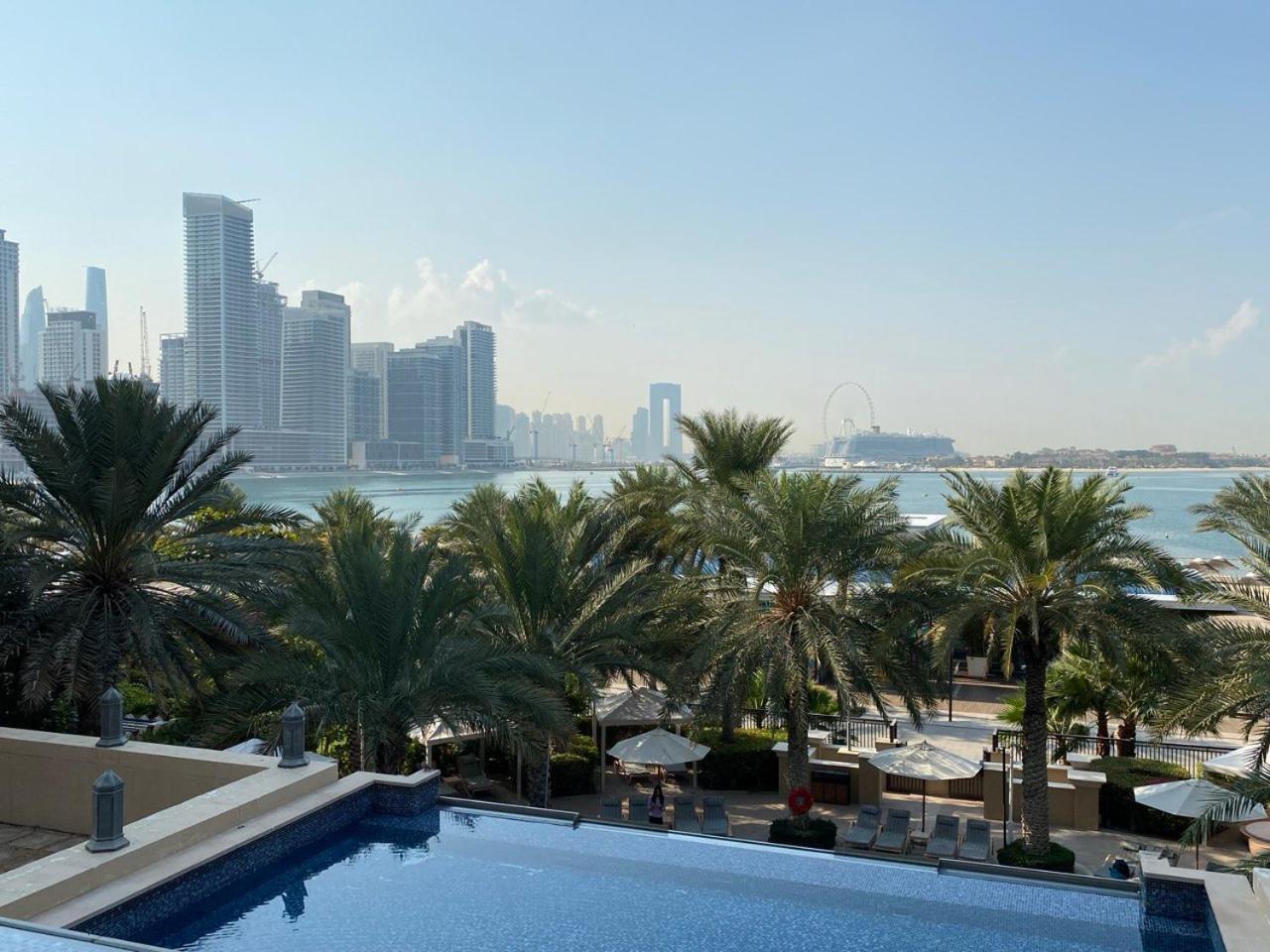 Fairmont North 2br Full Sea View Dubai